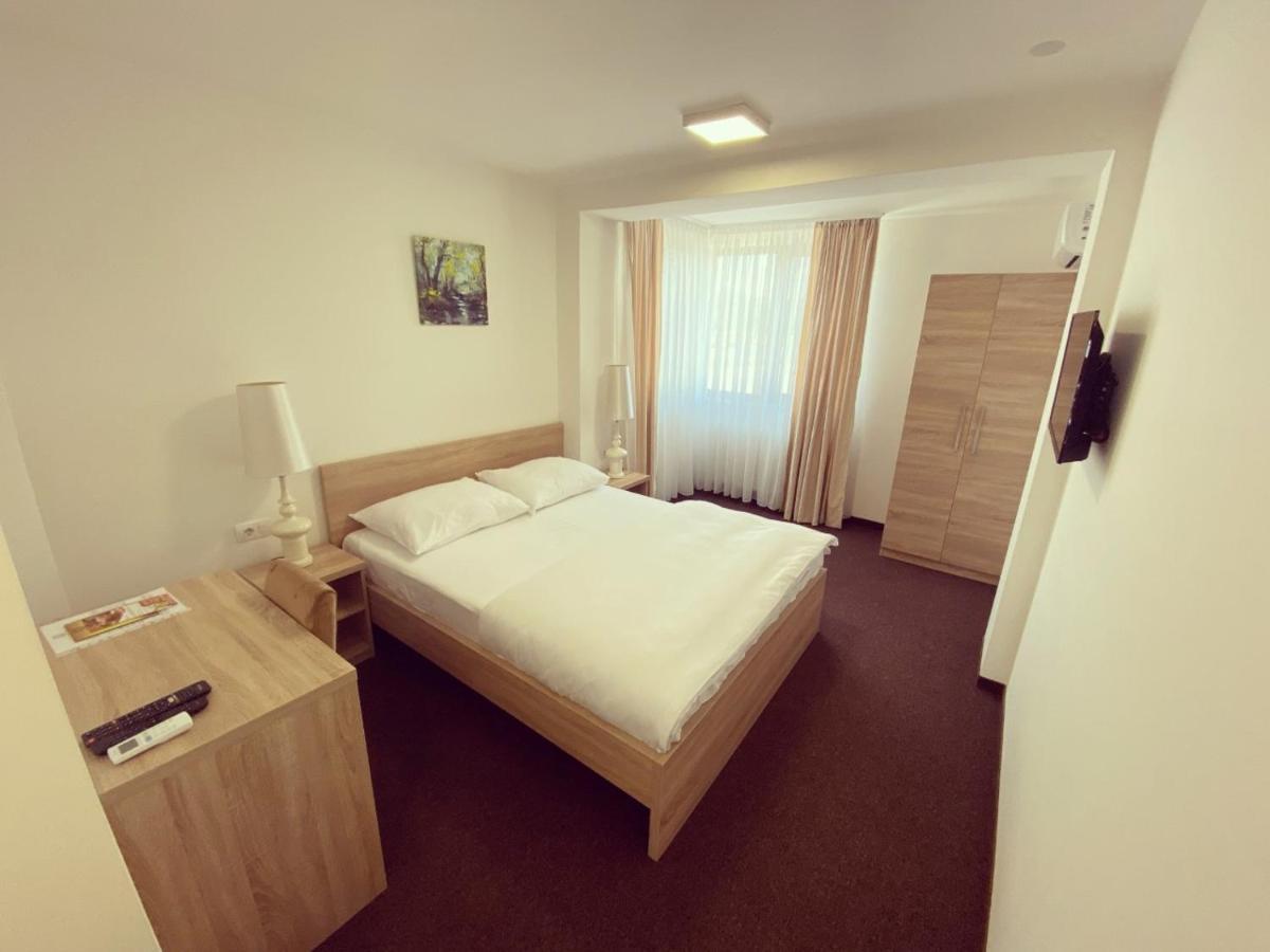 Hotel Tanja 巴尼西卢卡 外观 照片