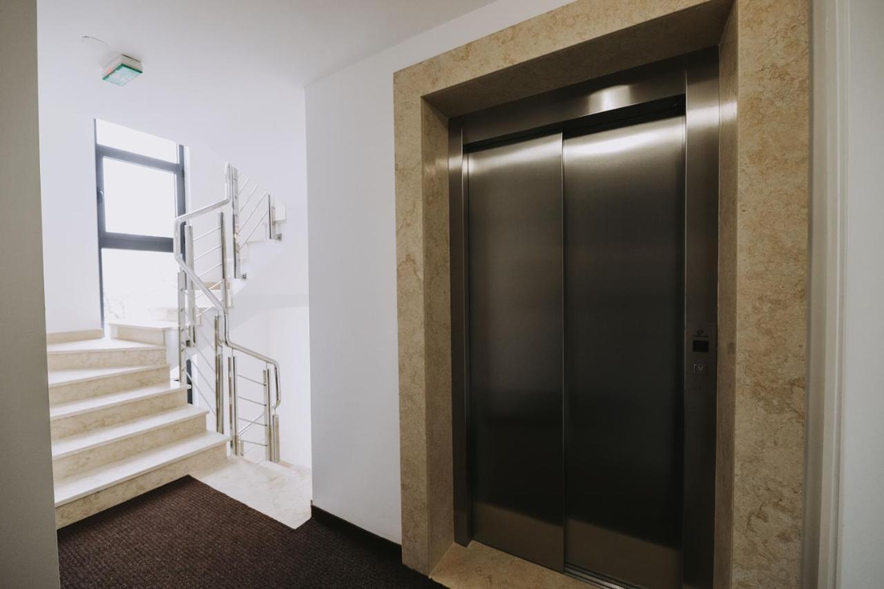 Hotel Tanja 巴尼西卢卡 外观 照片